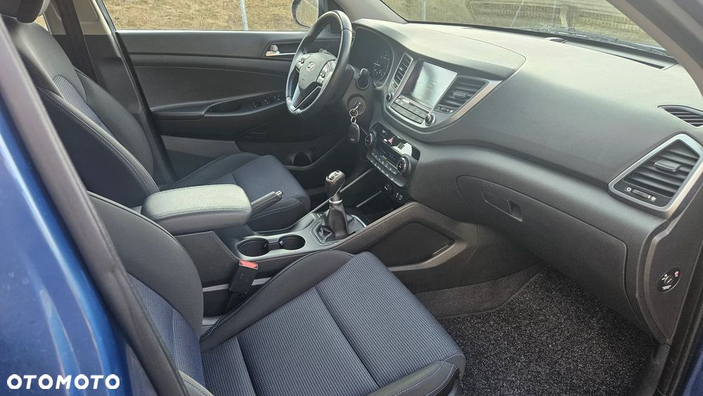 Hyundai Tucson blue 1.7 CRDi 2WD Style - 10