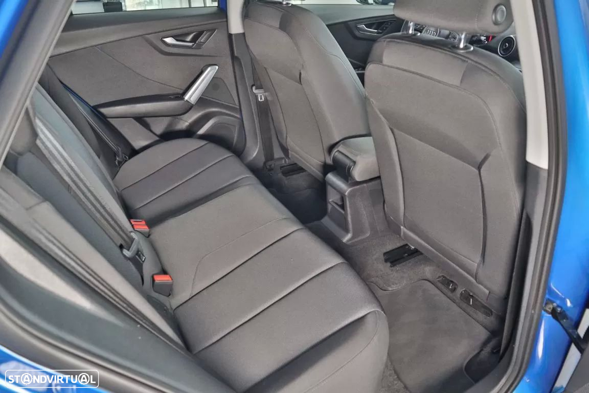 Audi Q2 1.6 TDI Design - 16