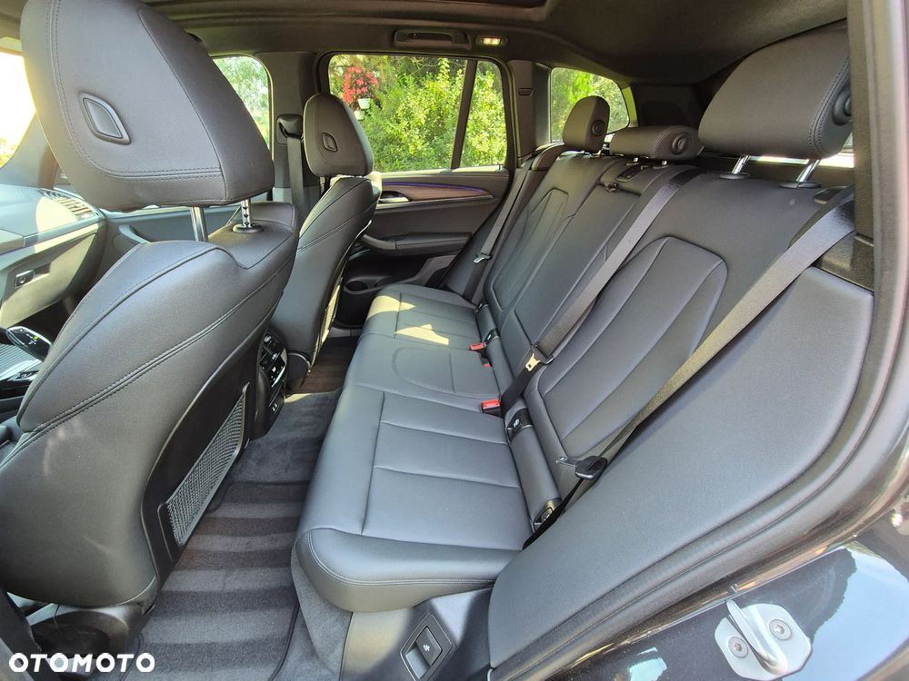 BMW X3 - 25