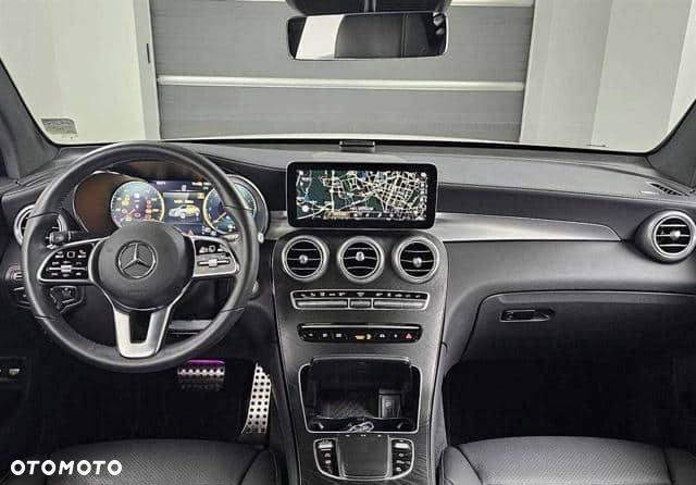 Mercedes-Benz GLC - 7