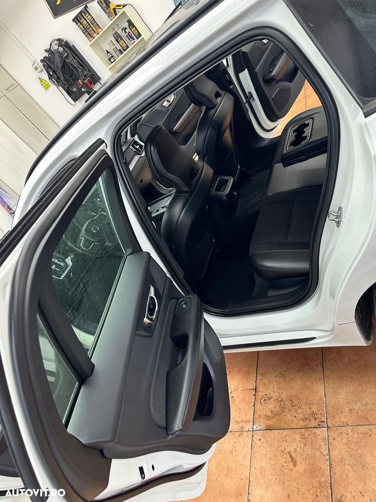 Volvo V60 D3 Momentum Pro - 8