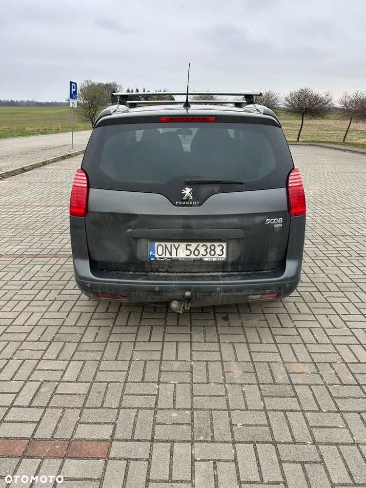 Peugeot 5008 - 1