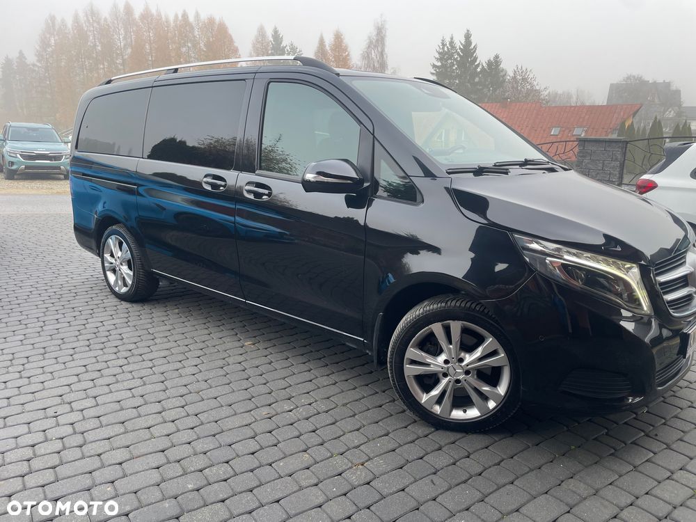 Mercedes-Benz Klasa V - 1