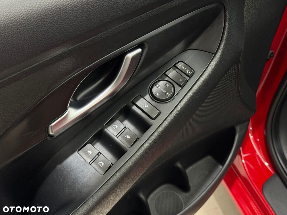 Hyundai i30 1.6 D Comfort DCT - 20