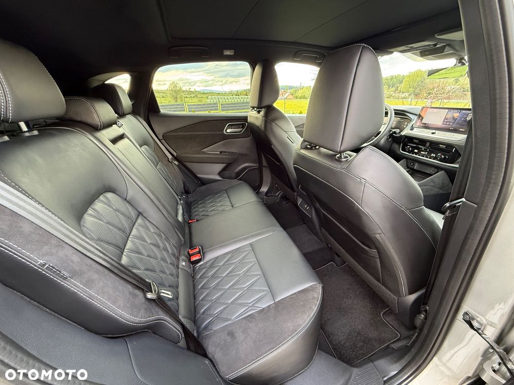 Nissan Qashqai 1.3 DIG-T MHEV Xtronic Tekna+ - 32