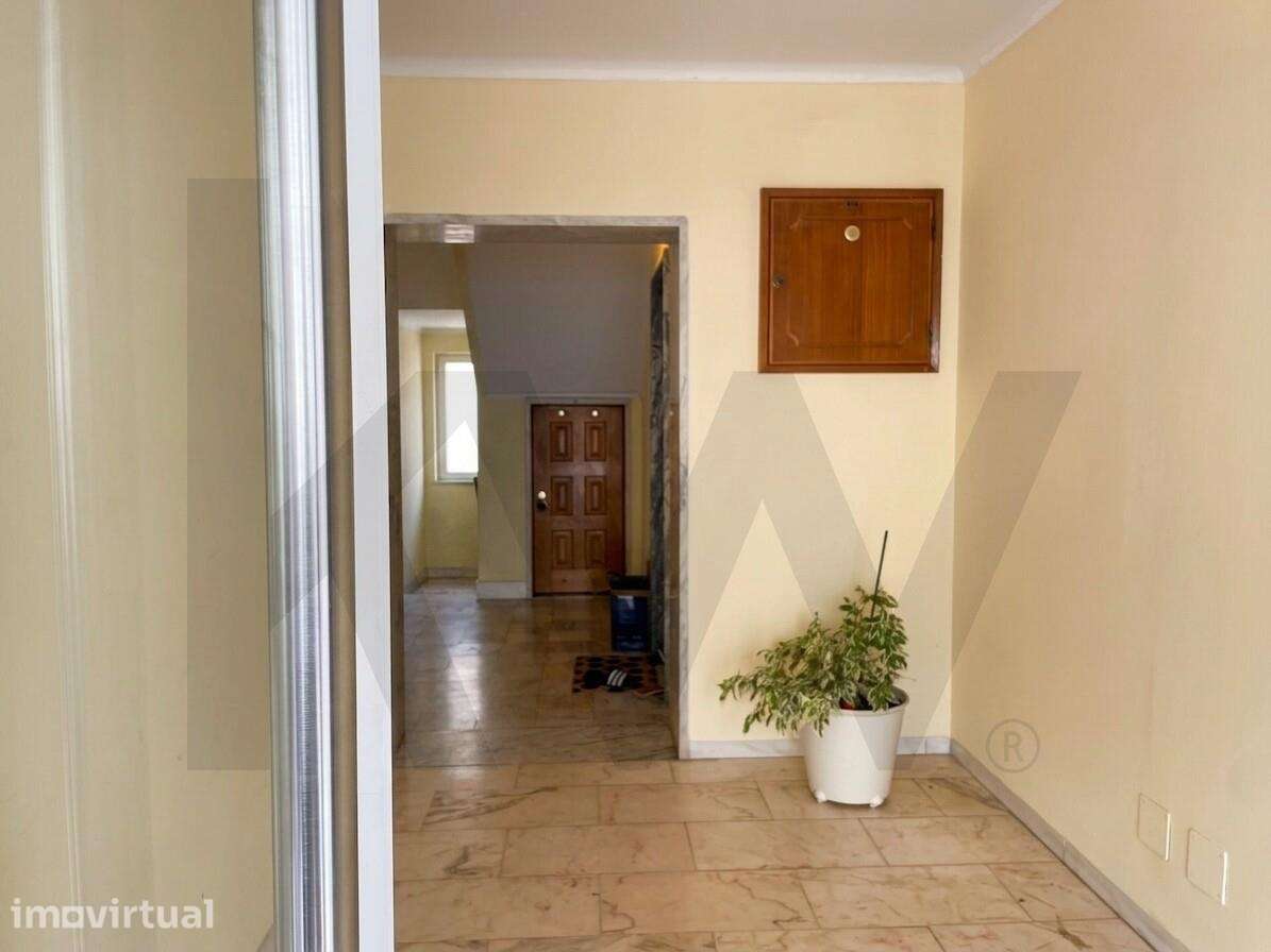 Apartamento para arrendamento T2 junto a estação de comboios em Caxias - Grande imagem: 3/25