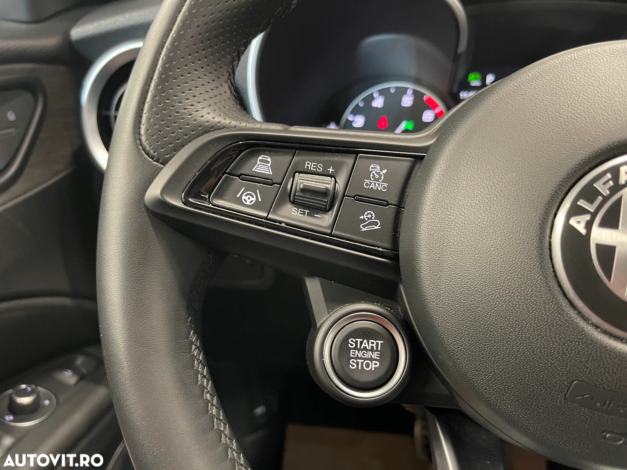 Alfa Romeo Stelvio 2.0 Turbo AWD AT8 Ti - 28