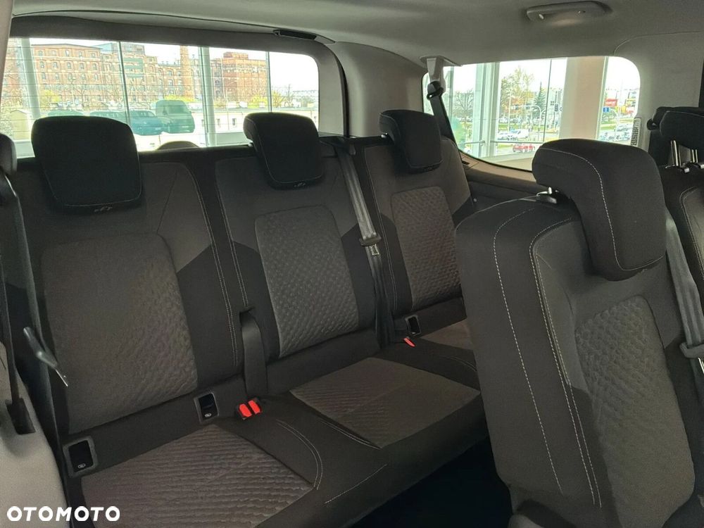 Volkswagen Caravelle - 14