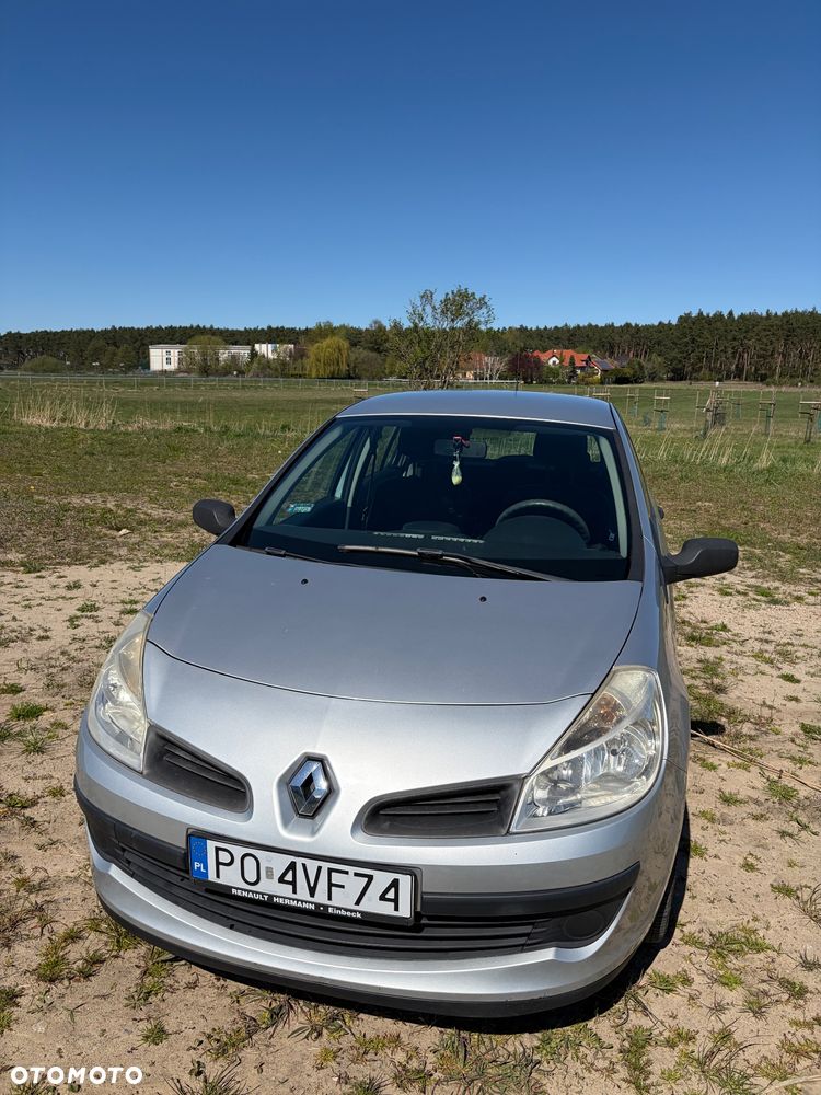 Renault Clio - 2