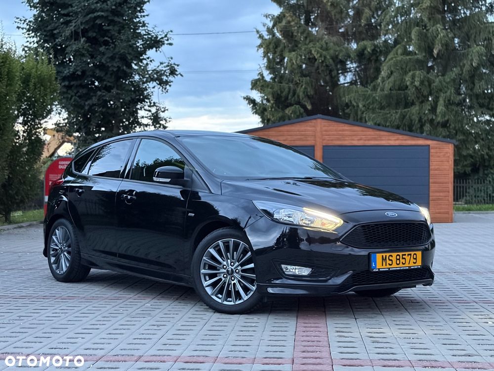 Ford Focus 1.0 EcoBoost Start-Stopp-System ST-LINE DESIGN - 1