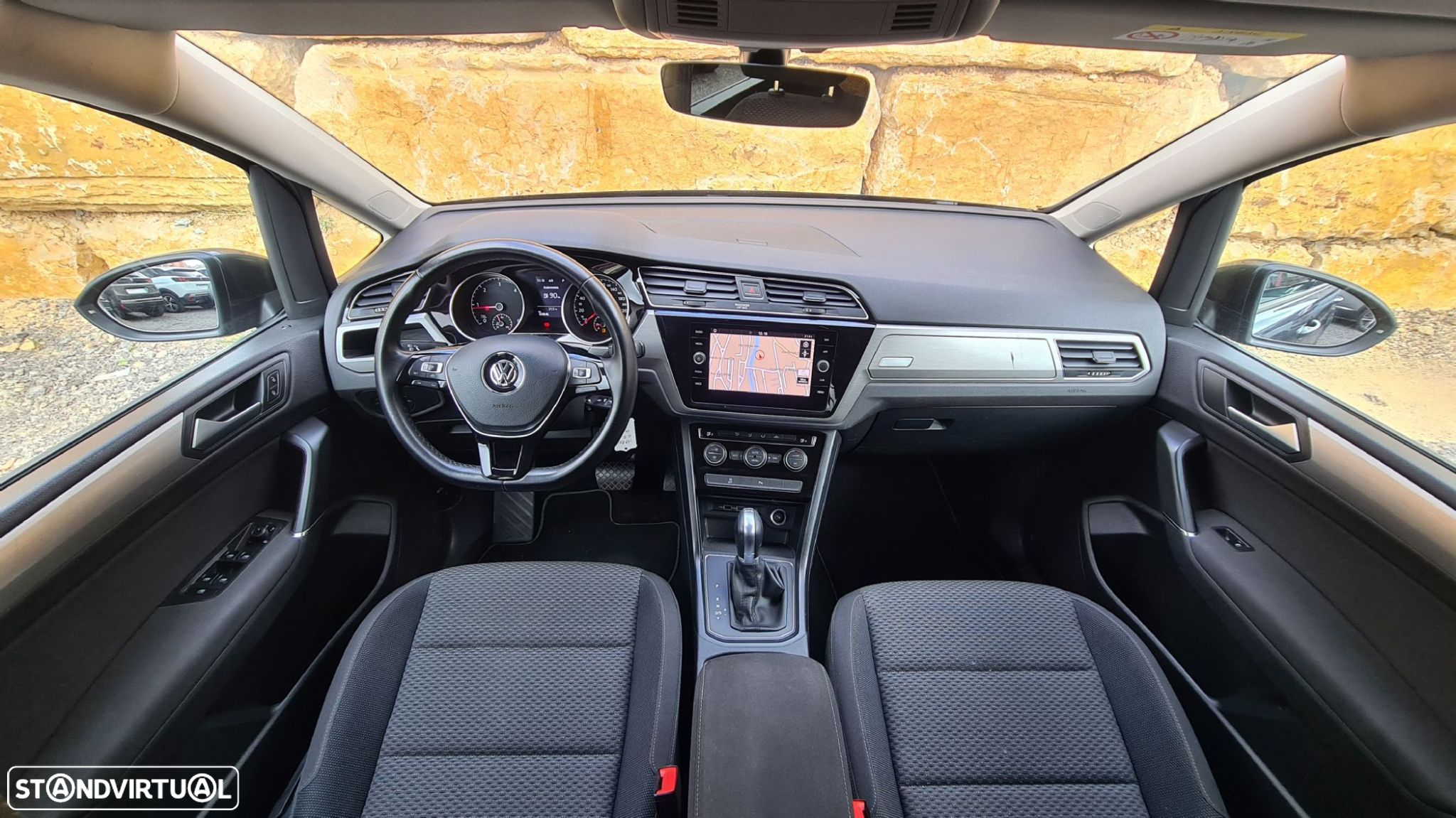 VW Touran 1.6 TDI Confortline DSG - 9