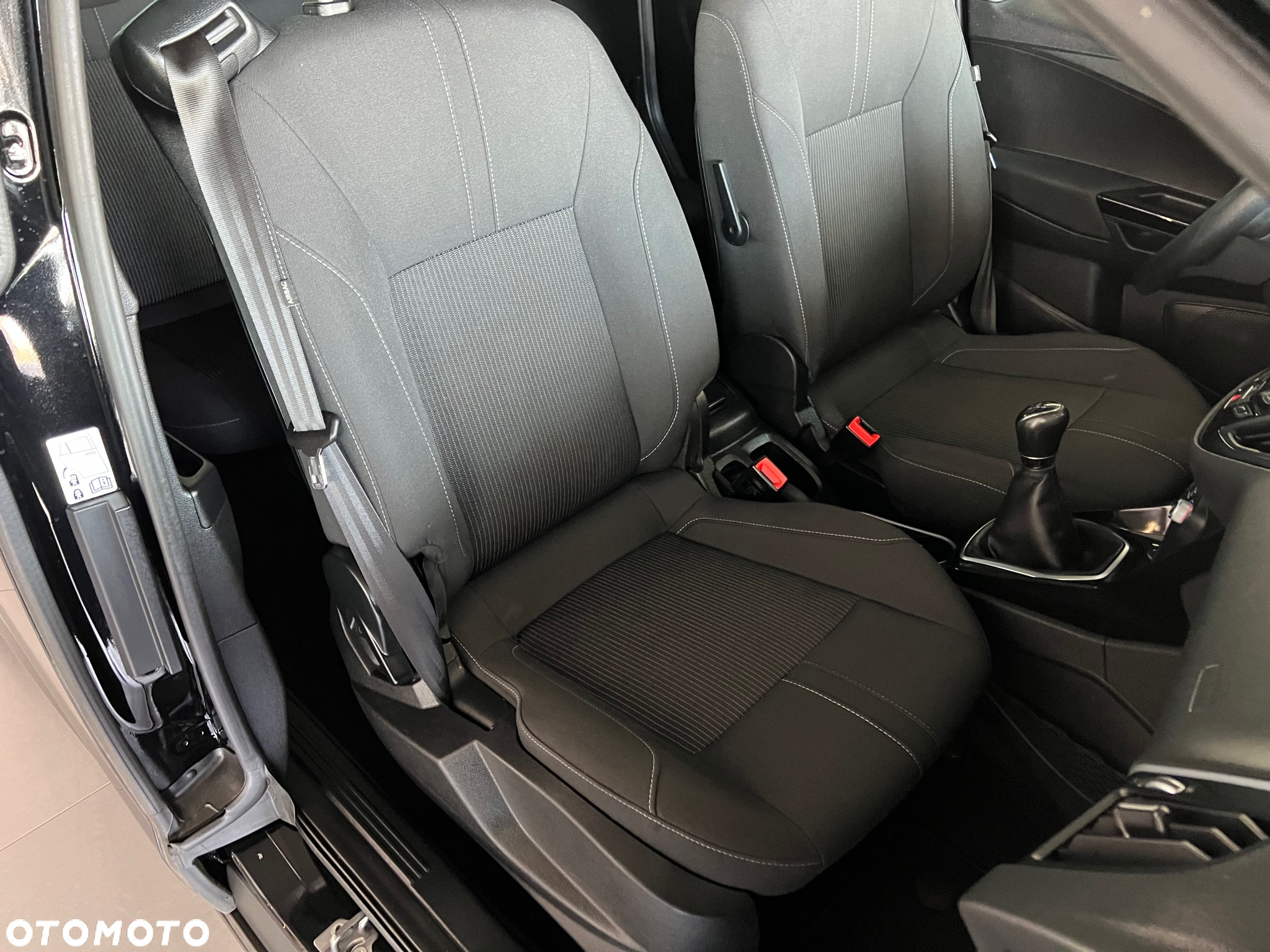 Ford B-MAX 1.0 EcoBoost Titanium - 28