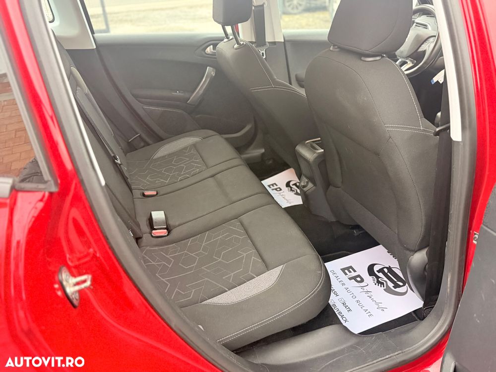 Peugeot 2008 PureTech 82 Style - 14