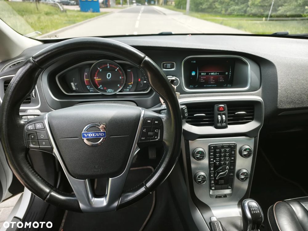 Volvo V40 D4 Drive-E Ocean Race - 7