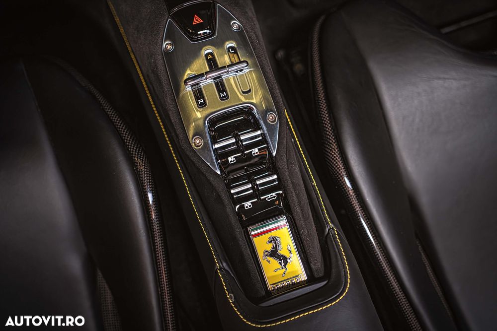 Ferrari SF90 Stradale - 17
