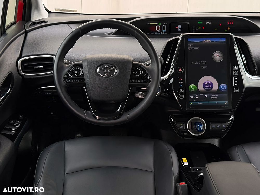 Toyota Prius Plug-in Hybrid Executive - 26