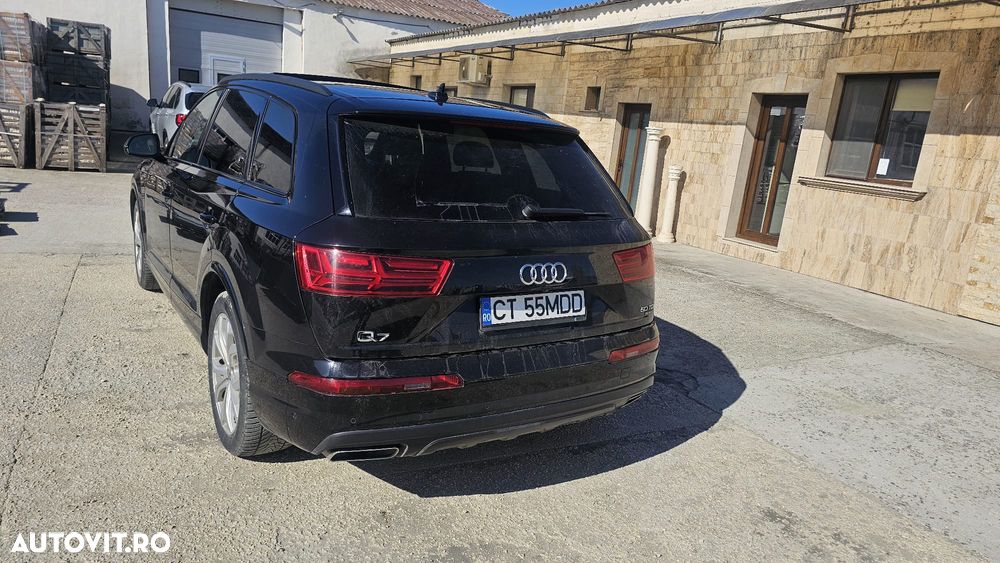 Audi Q7 - 4