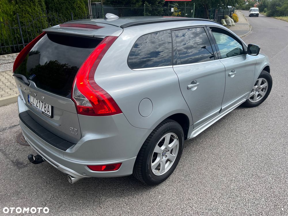 Volvo XC 60 D3 AWD R Design - 8