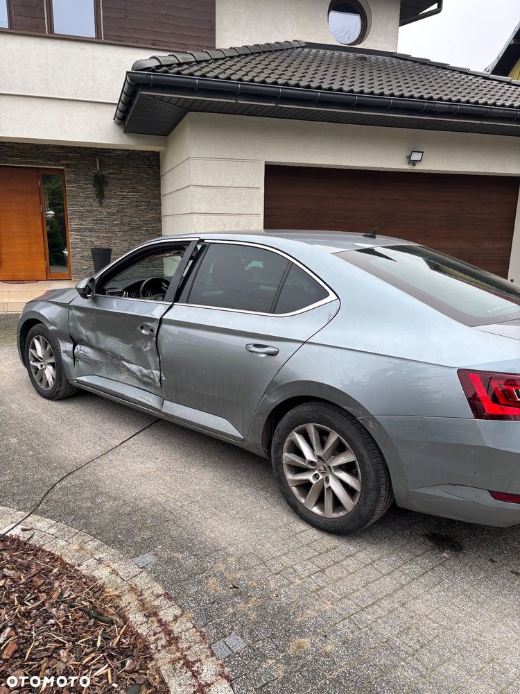 Skoda Superb 1.5 TSI Style DSG - 7