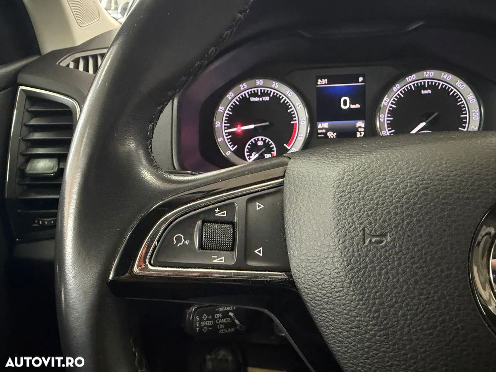 Skoda Karoq 1.6 TDI SCR DSG Style - 24