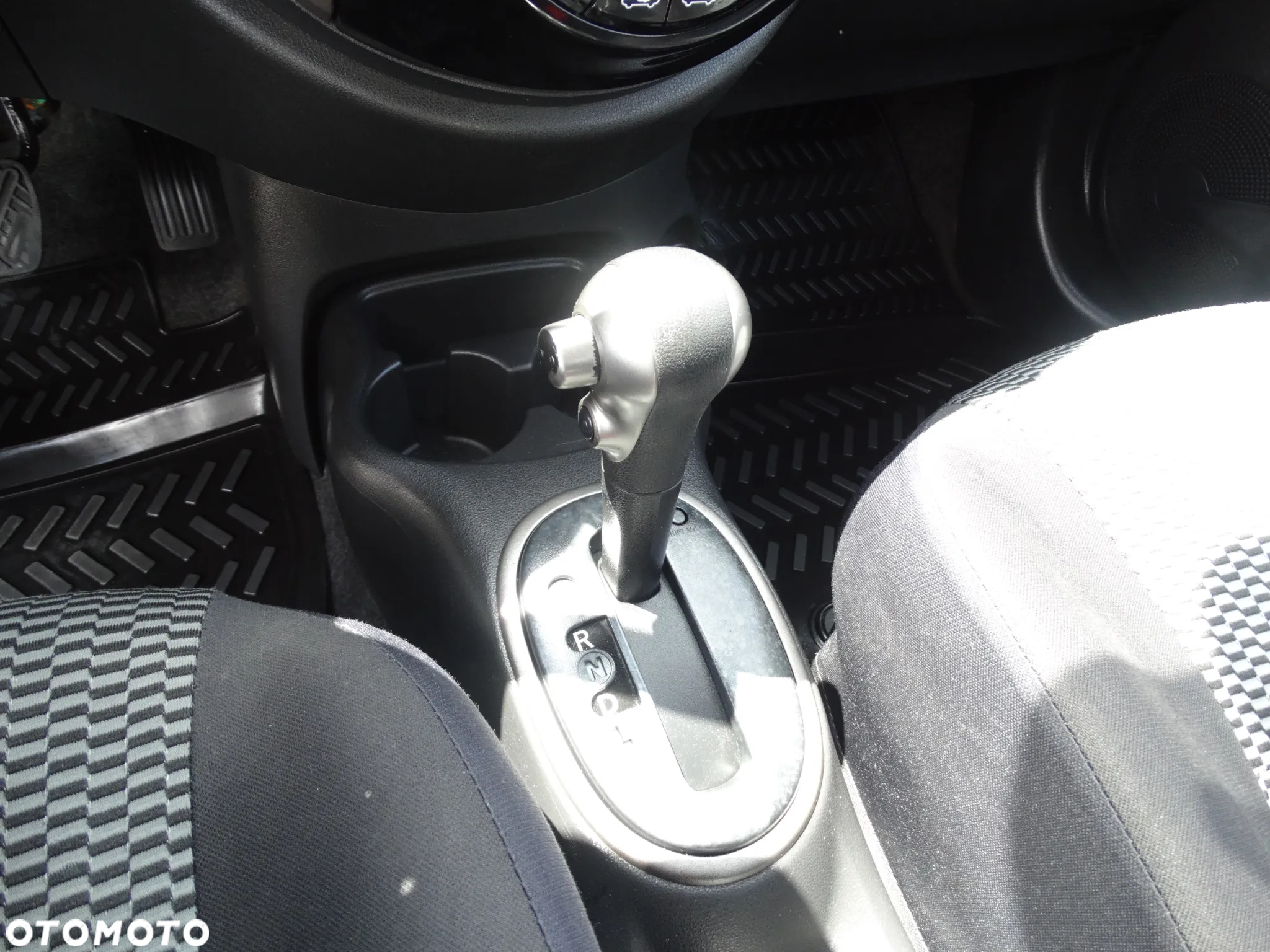 Nissan Micra 1.2 Acenta CVT - 23