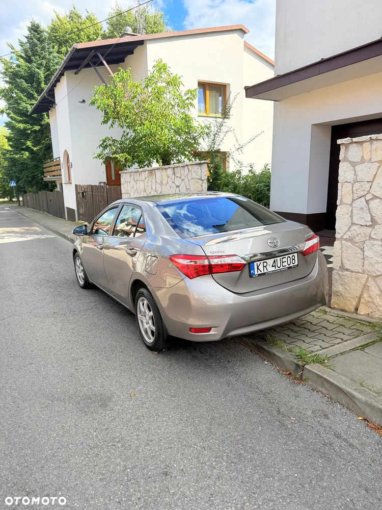 Toyota Corolla - 3