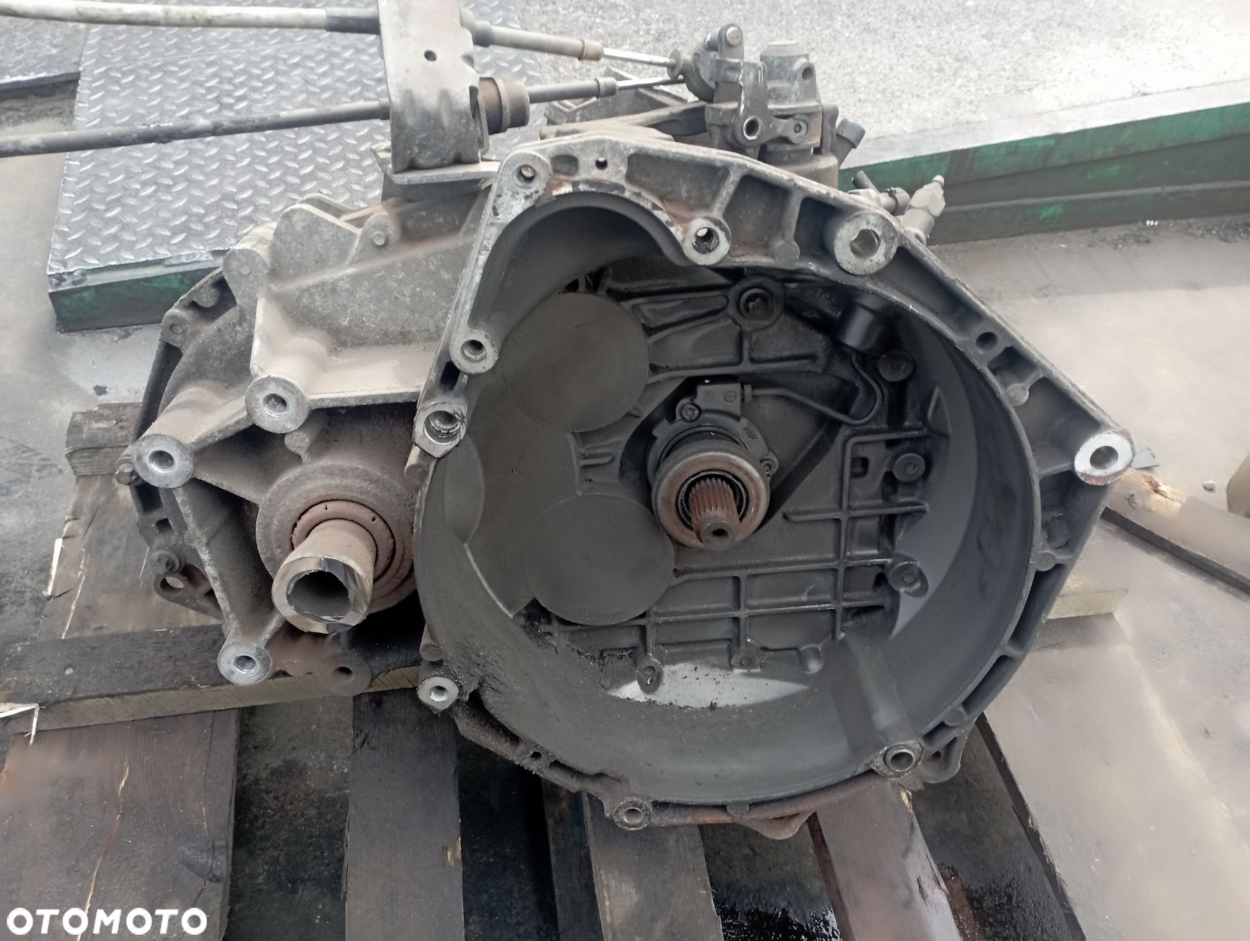 SKRZYNIA BIEGÓW 55350375 F40 6BIEG

 SAAB
 9-3 II - 6