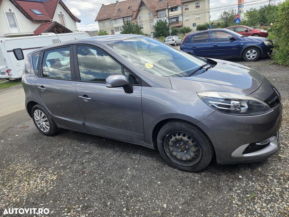 Renault Scenic 1.5 dCi Privilege - 5