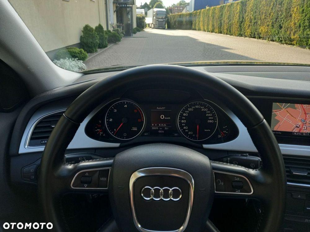 Audi A4 Limousine 2.0 TDI ultra DPF Attraction - 32
