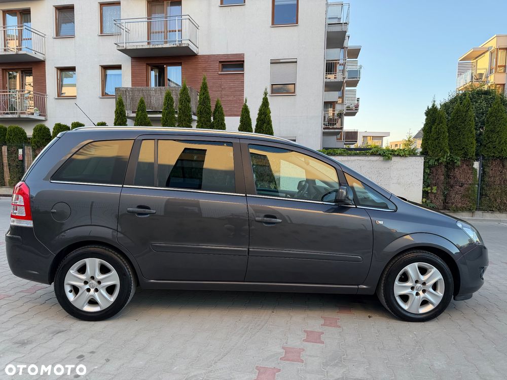 Opel Zafira - 7