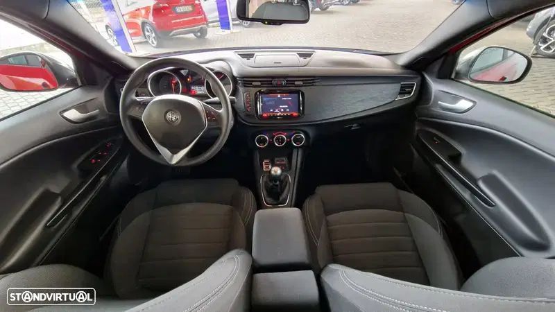 Alfa Romeo Giulietta 1.6 JTDm Super J18 - 13