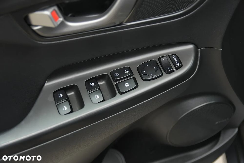 Hyundai Kona 1.6 T-GDI DCT Unique - 29