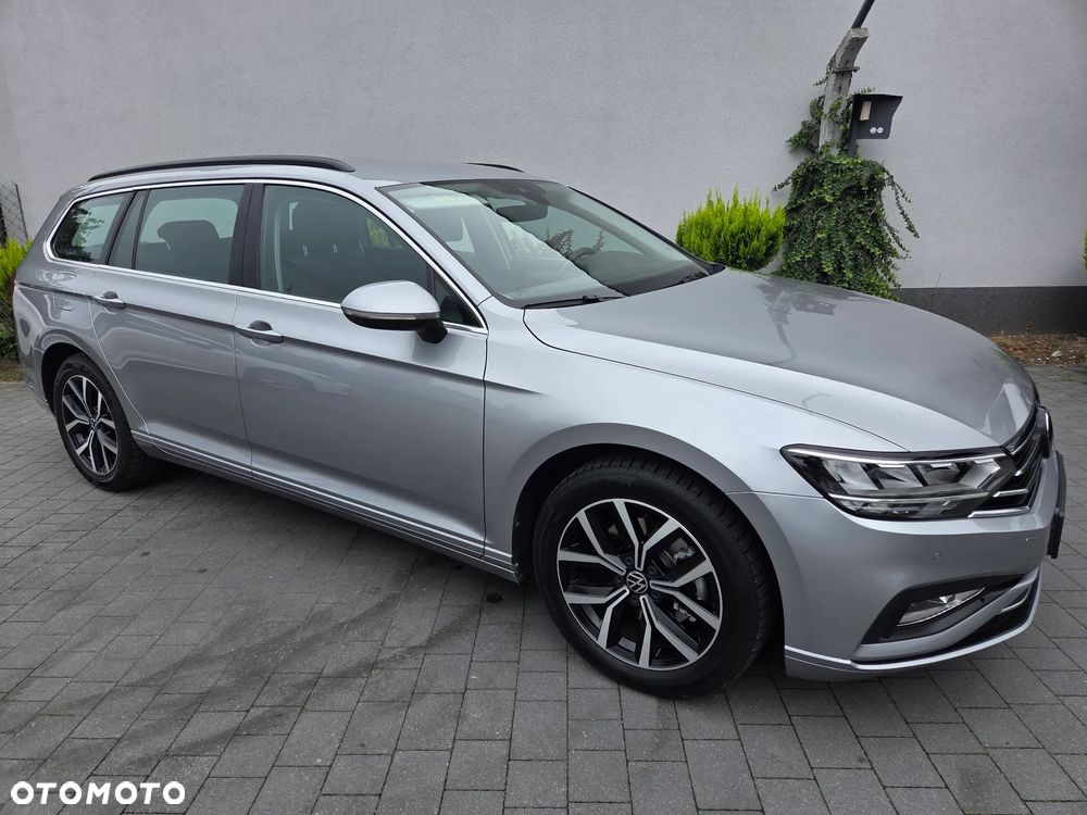 Volkswagen Passat - 24