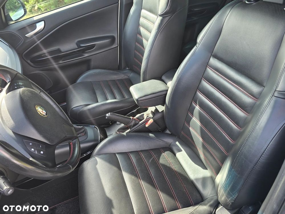 Alfa Romeo Giulietta 1.4 TB MultiAir Distinctive TCT - 16