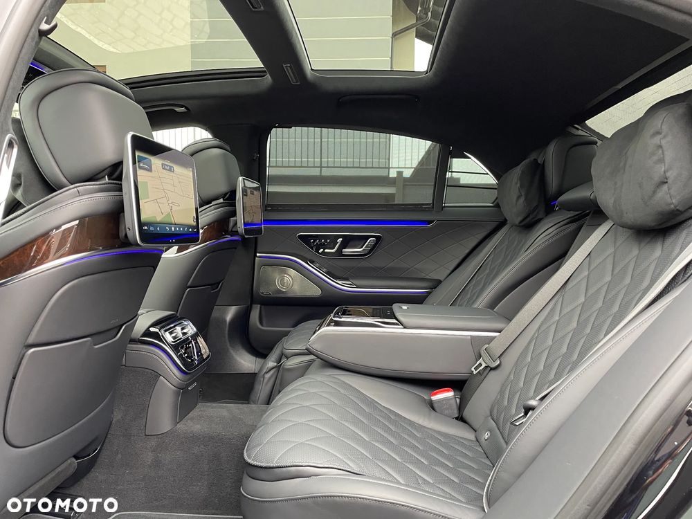 Mercedes-Benz Klasa S 500 4Matic L 9G-TRONIC - 28