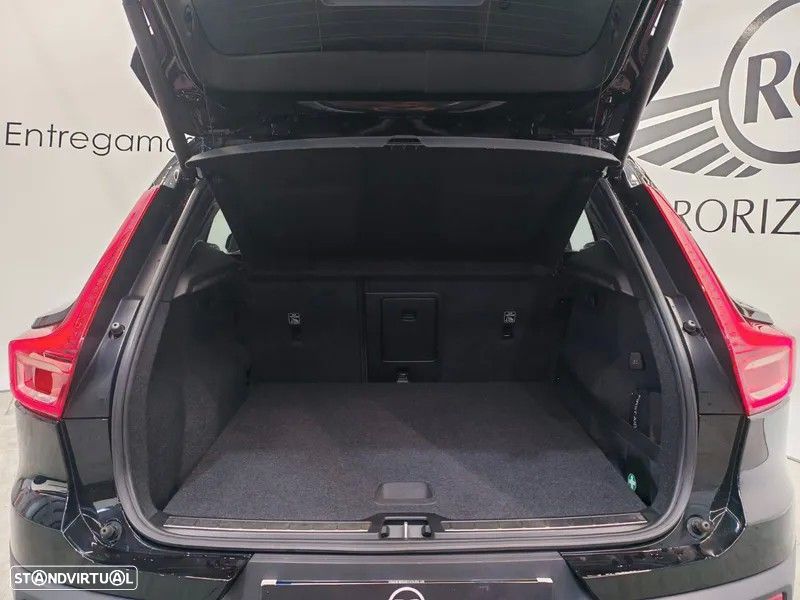 Volvo XC 40 2.0 D3 Inscription Geartronic — fotografia 13