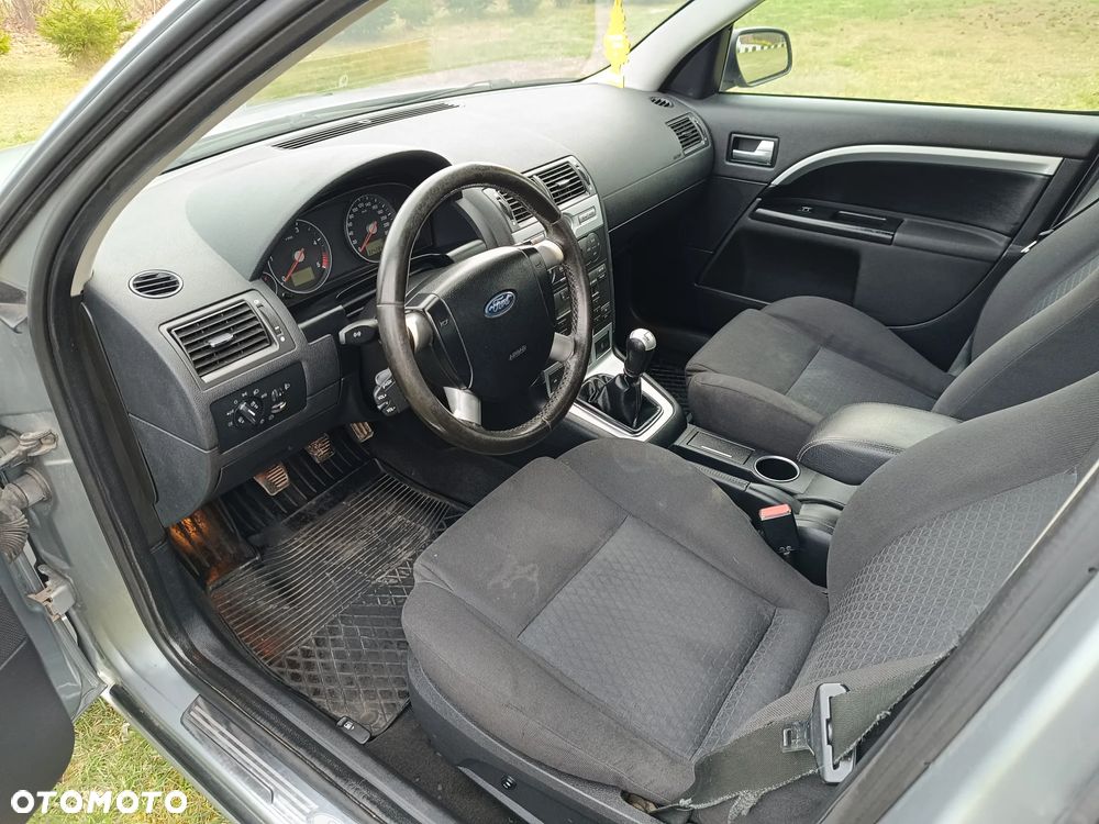 Ford Mondeo Turnier 2.0 TDCi Titanium - 4