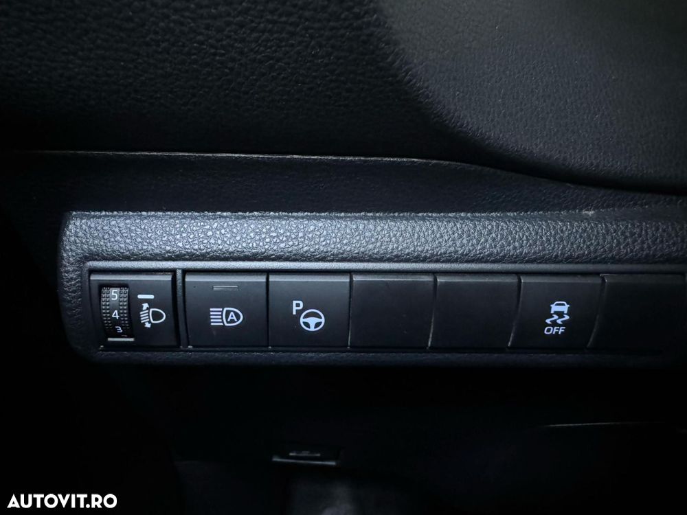 Toyota Corolla 1.8 HSD Dynamic - 19