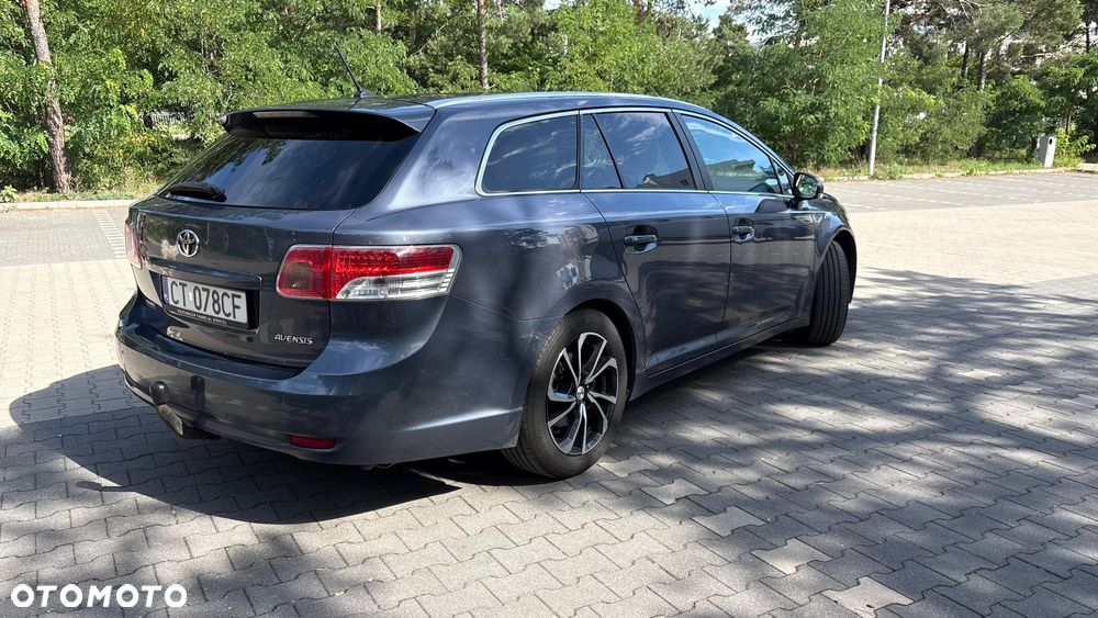 Toyota Avensis 1.8 Multidrive S Sol - 8