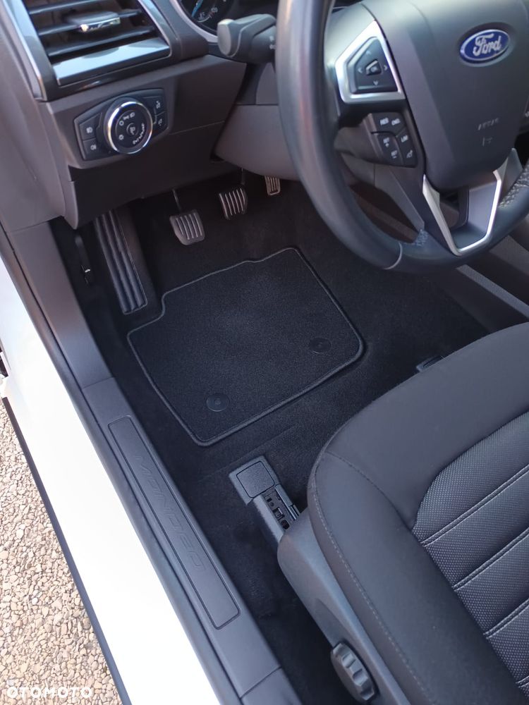 Ford Mondeo 2.0 EcoBlue Business Edition - 23