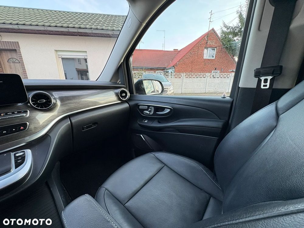 Mercedes-Benz Klasa V 300 d kompakt 9G-TRONIC Avantgarde - 13