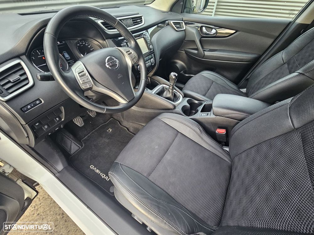 Nissan Qashqai 1.5 dCi Tekna J19 - 18
