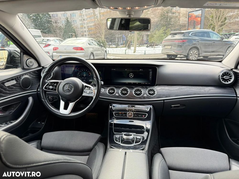 Mercedes-Benz E - 4