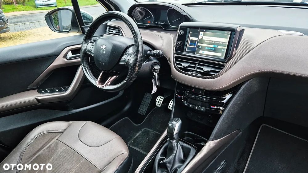 Peugeot 2008 1.6 VTi Allure - 38