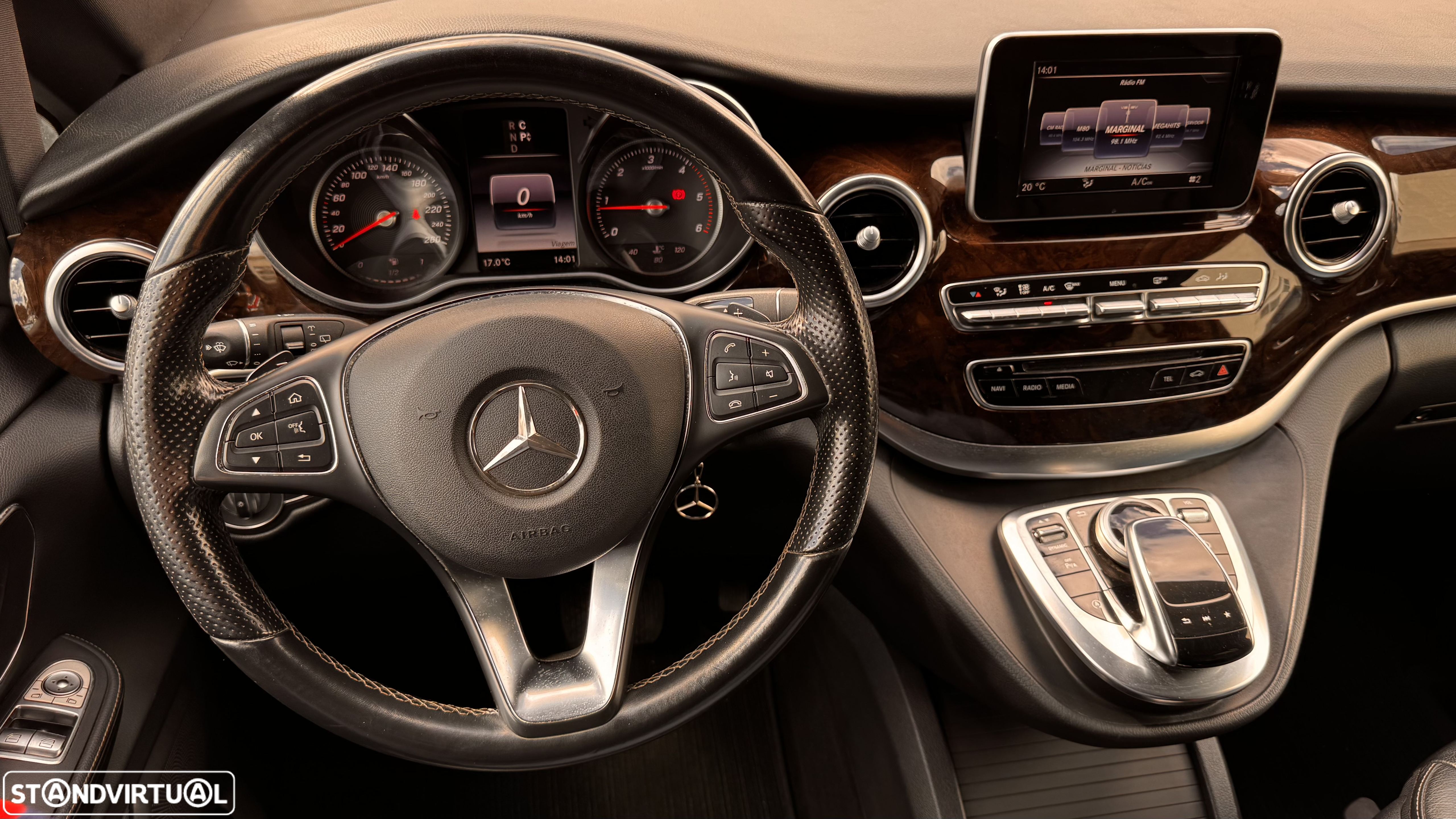 Mercedes-Benz V 220 d Longo Avantgarde Aut. - 31