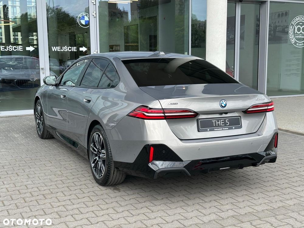 BMW Seria 5 530e xDrive PHEV - 11