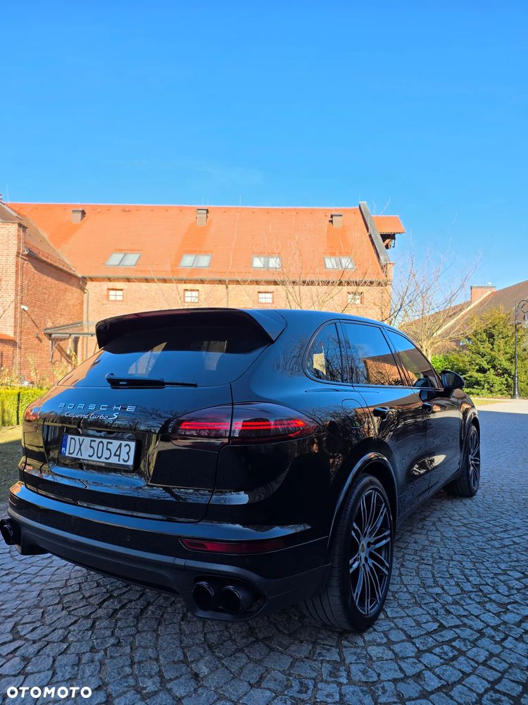 Porsche Cayenne Turbo S Tiptronic S - 37
