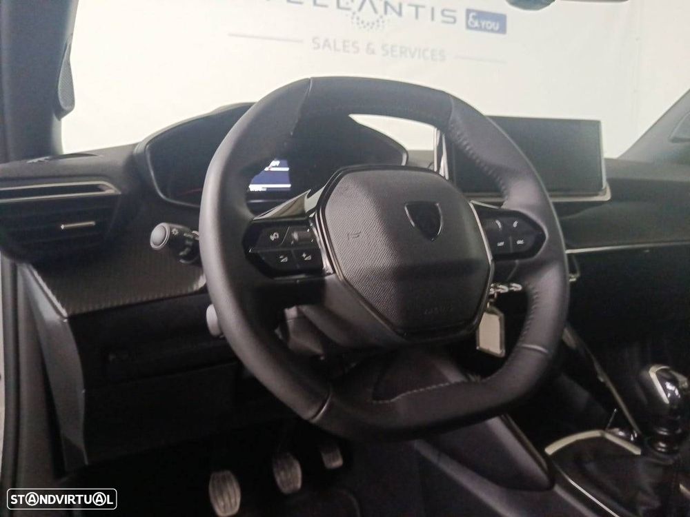 Peugeot 2008 1.2 PureTech Style - 12