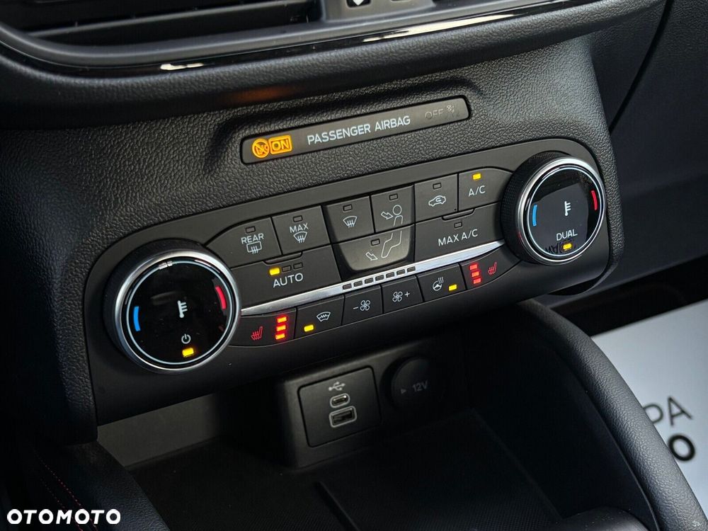 Ford Kuga 2.0 EcoBlue AWD ST-Line - 24