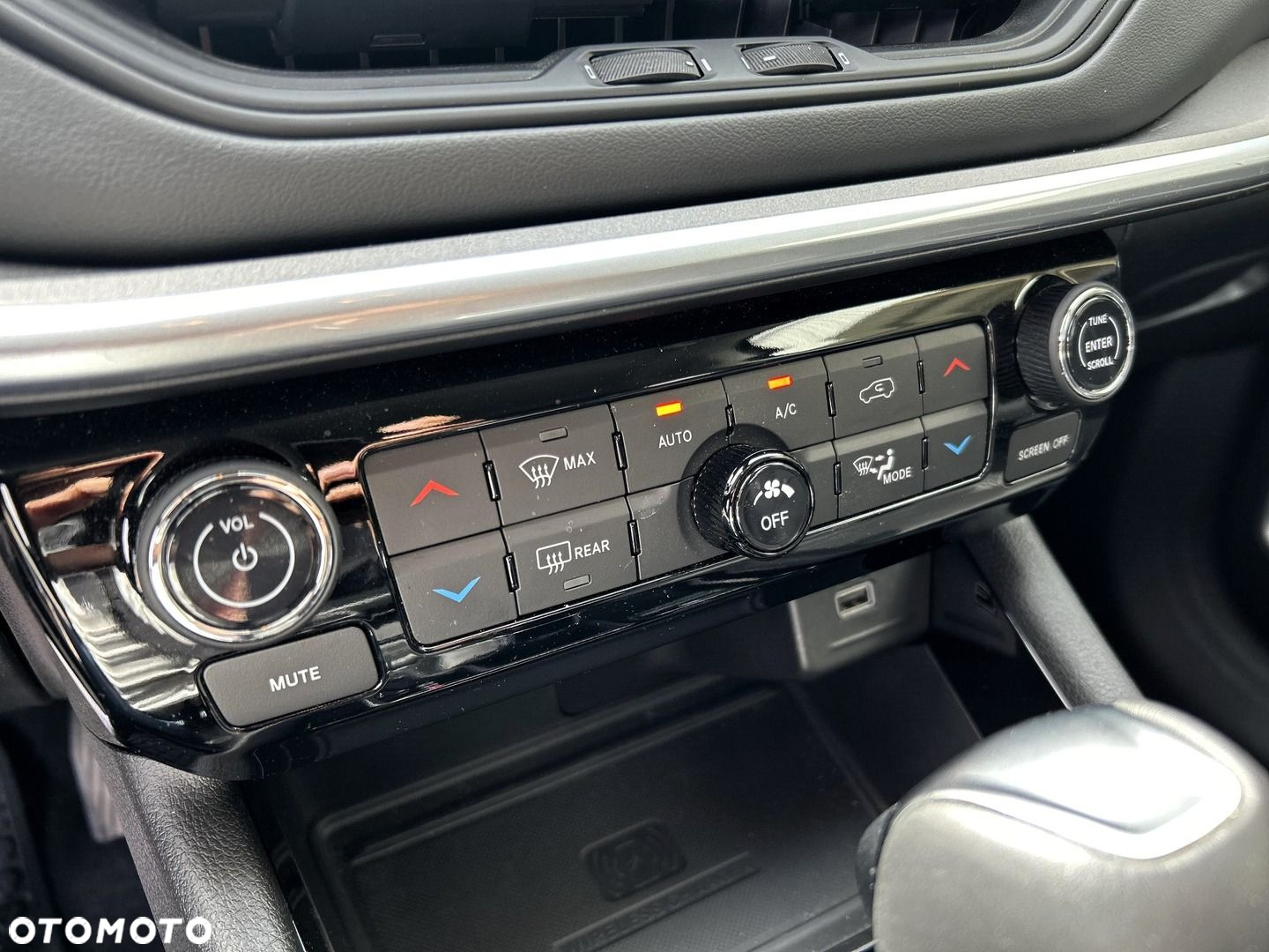 Jeep Compass - 21